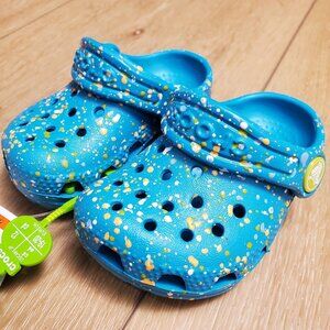 Crocs Toddler Baby Clogs Classic Splatter Paint Clogs Blue Bolt Size C4 (4) NEW
